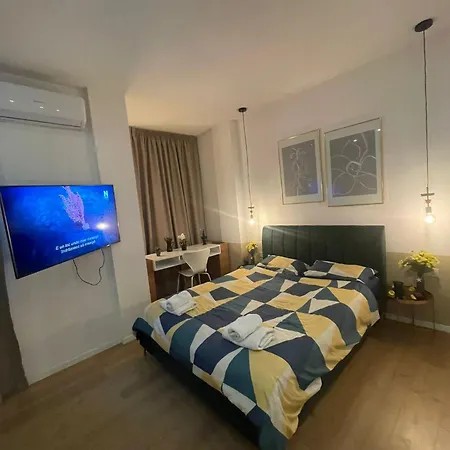 Comfortable And Modern Ultracentral דירה *